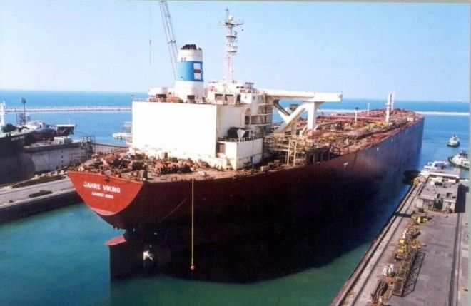 Самый большой нефтяной танкер в мире