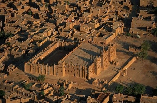 7 чудес света Дженненская соборная мечеть в Мали