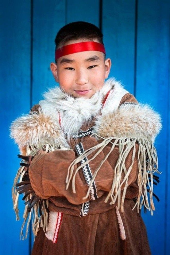 Мальчик из народа Тофалар горы Саяны Восточная Сибирь Россия Автор Александр Химушин