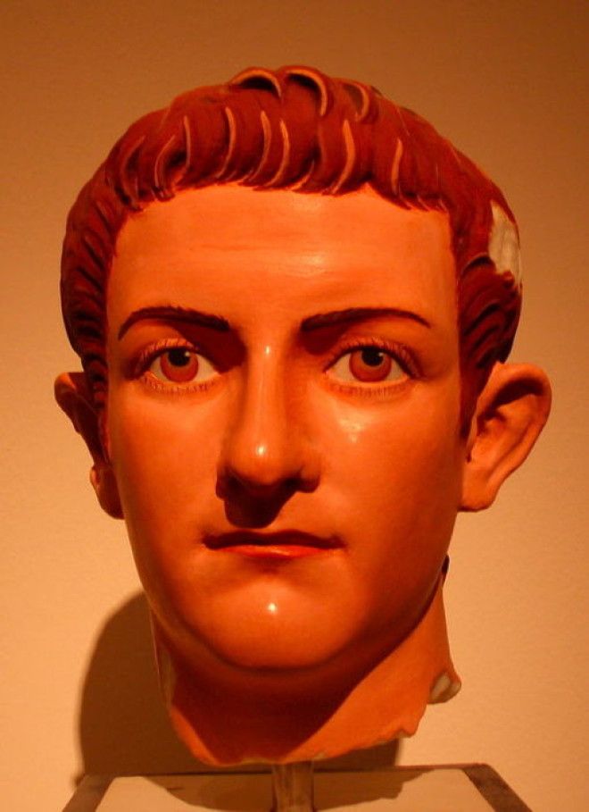 Реконструированный портрет императора Калигулы Фото commonswikimediaorg