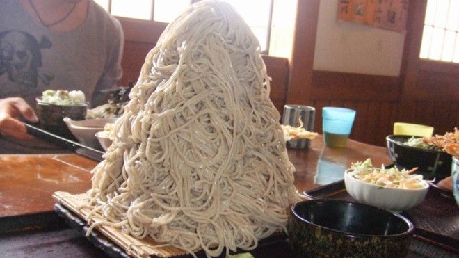 8 Японский фастфуд выглядит так Стандартная порция еда обжора с голодного края смешно