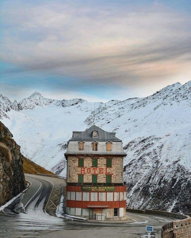 Hotel Belvdre Near The Rhne Glacier Switzerland