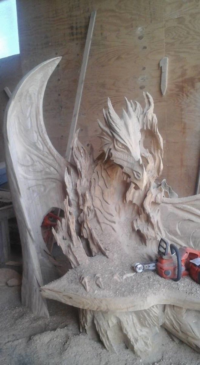 Резьба по дереву бензопилой: драконья скамейка Деревянная скульптура, Скульптура из дерева, карвинг, работа по дереву, резчик, резчик по дереву, резьба по дереву, скульптура бензопилой