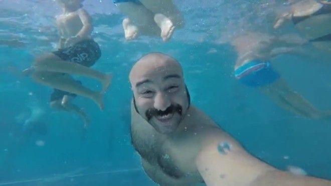 Селфи под водой интересное прикол селфи фото