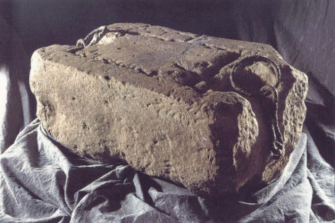 Каменная подушка Иакова: история легендарного камня, на котором короновались шотландские монархи
