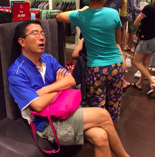 S18 смешных фото о страданиях мужчин в торговых центрах