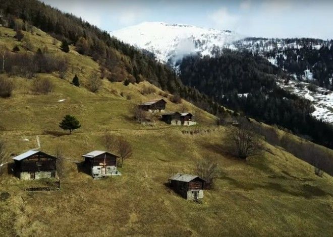 SВ швейцарской деревне новым жителям заплатят за переезд И вот почему