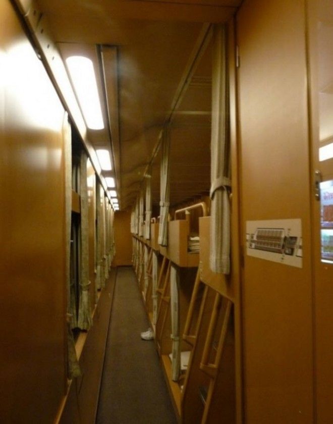 SКогда туристы сели в японский поезд они потеряли дар речи