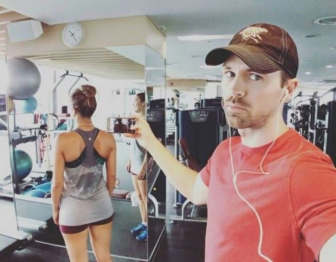 SКак выглядит жизнь с женойбогиней Instagram глазами мужа