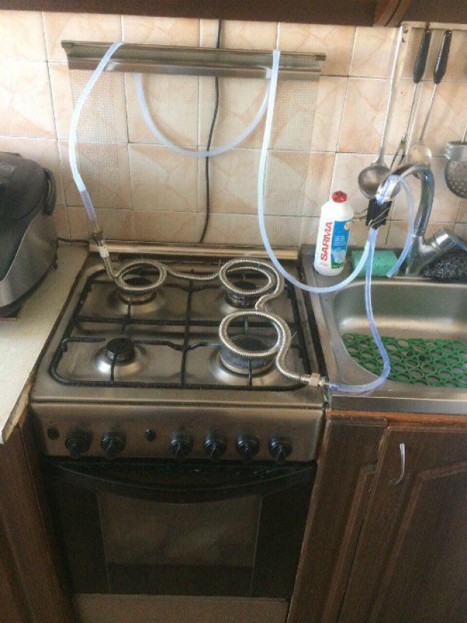 Бюджетный водонагреватель на кухне