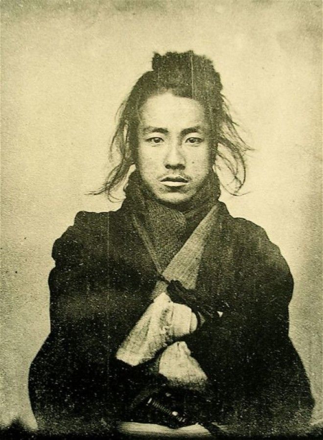 Портретный снимок самурая