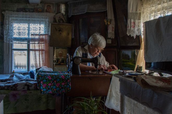 Люська Людмила Вячеславовна единственная жительница села Головкино в Псковской области