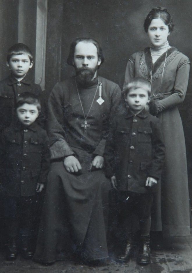 Александр Иванович Боярский с женой и детьми Фото wwwstoryru