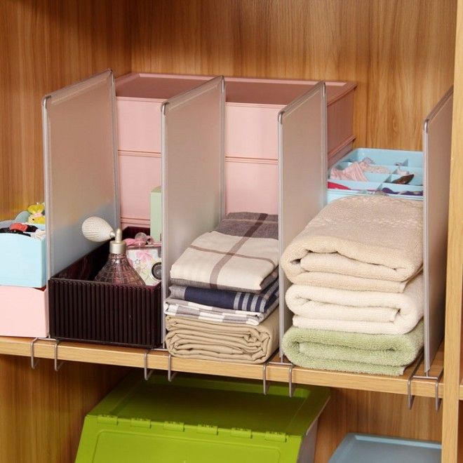 Разделители помогут сформировать аккуратные стопки с одеждой шарфами полотенцами Фото gdeoru