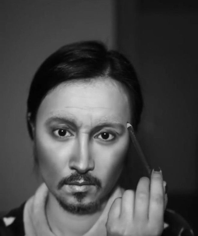 Как китаянка превратилась в Джонни Деппа за 10 шагов с помощью макияжа