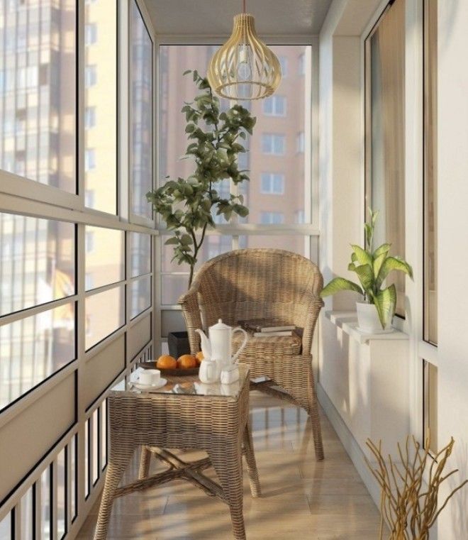 Плетеная мебель сделает балкон очень уютным Фото yellowhomeru