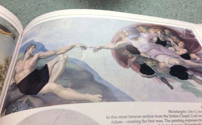 SСтудент христианского колледжа нашел смешную цензуру в книге по искусству