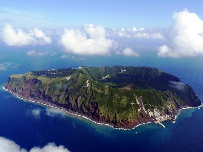S7 завораживающих фото японской деревни которая находится в кратере вулкана