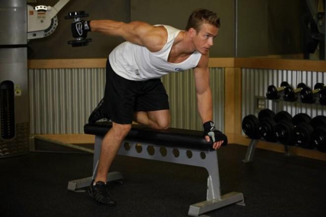 Лучшие упражнения для укрепления мышц спины.