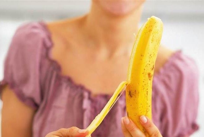 Вот, как нужно есть банан на самом деле.